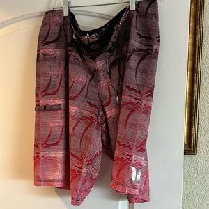 Men’s 36 Hurley Phantom board shorts